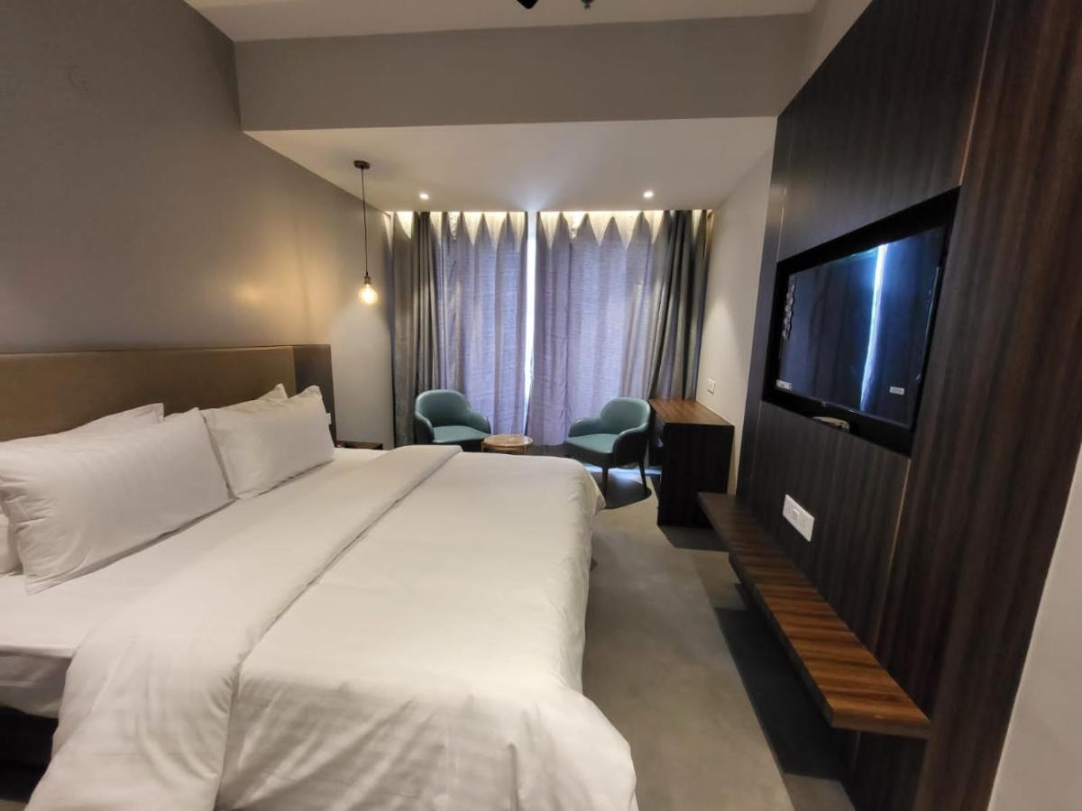 Belvedere Suites Greater Noida Ngoại thất bức ảnh