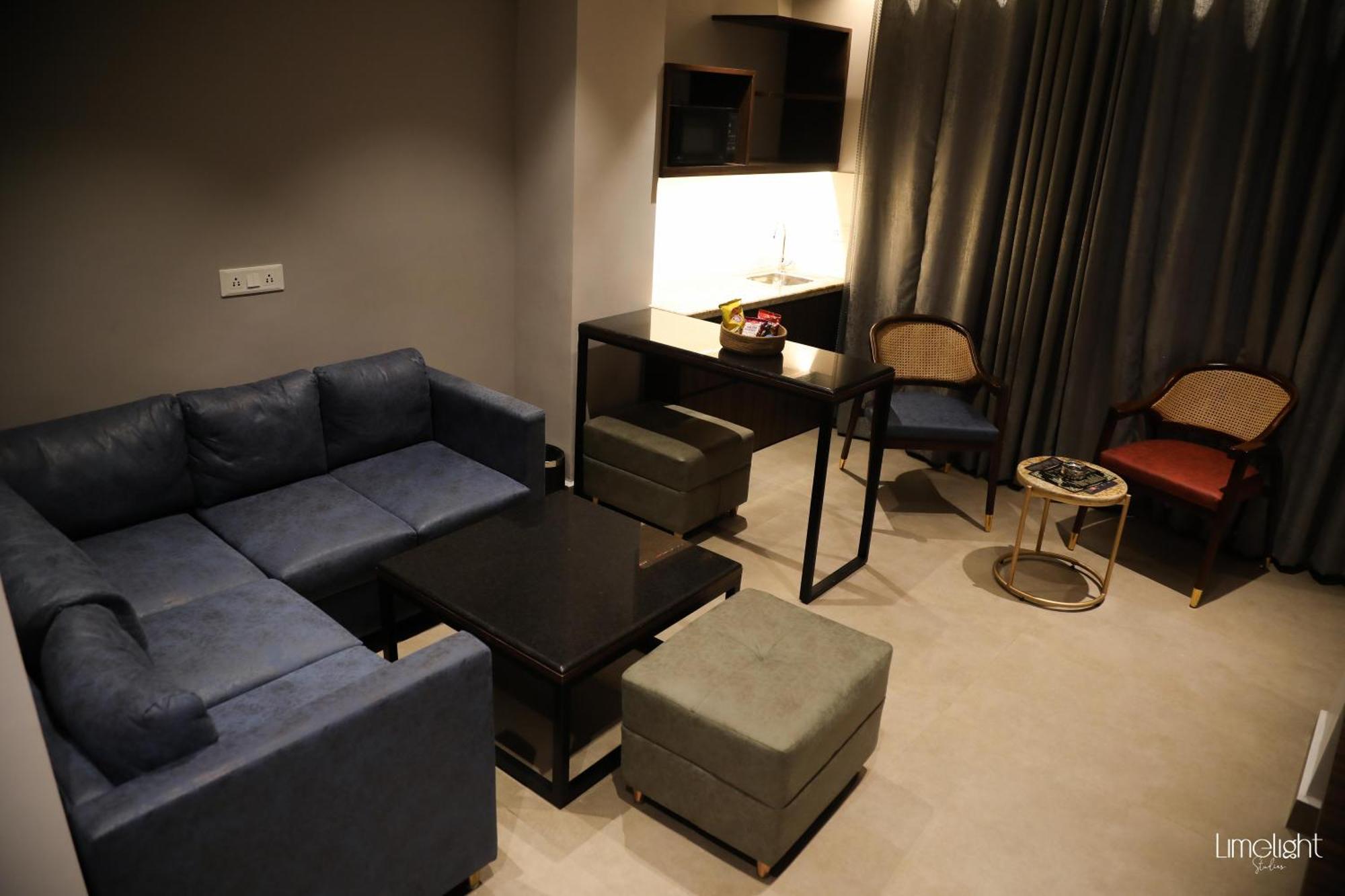 Belvedere Suites Greater Noida Ngoại thất bức ảnh