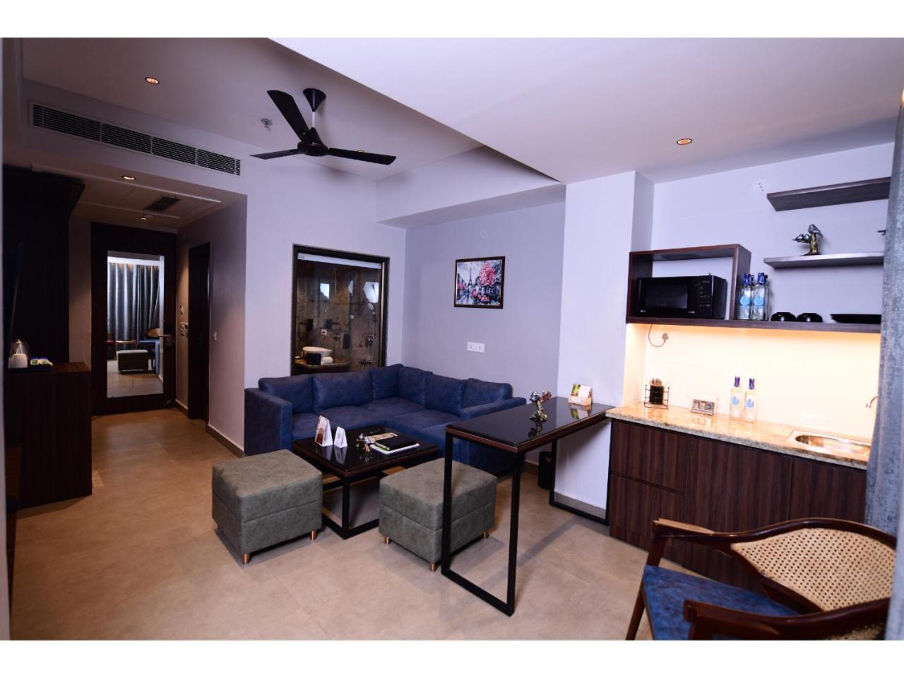 Belvedere Suites Greater Noida Ngoại thất bức ảnh