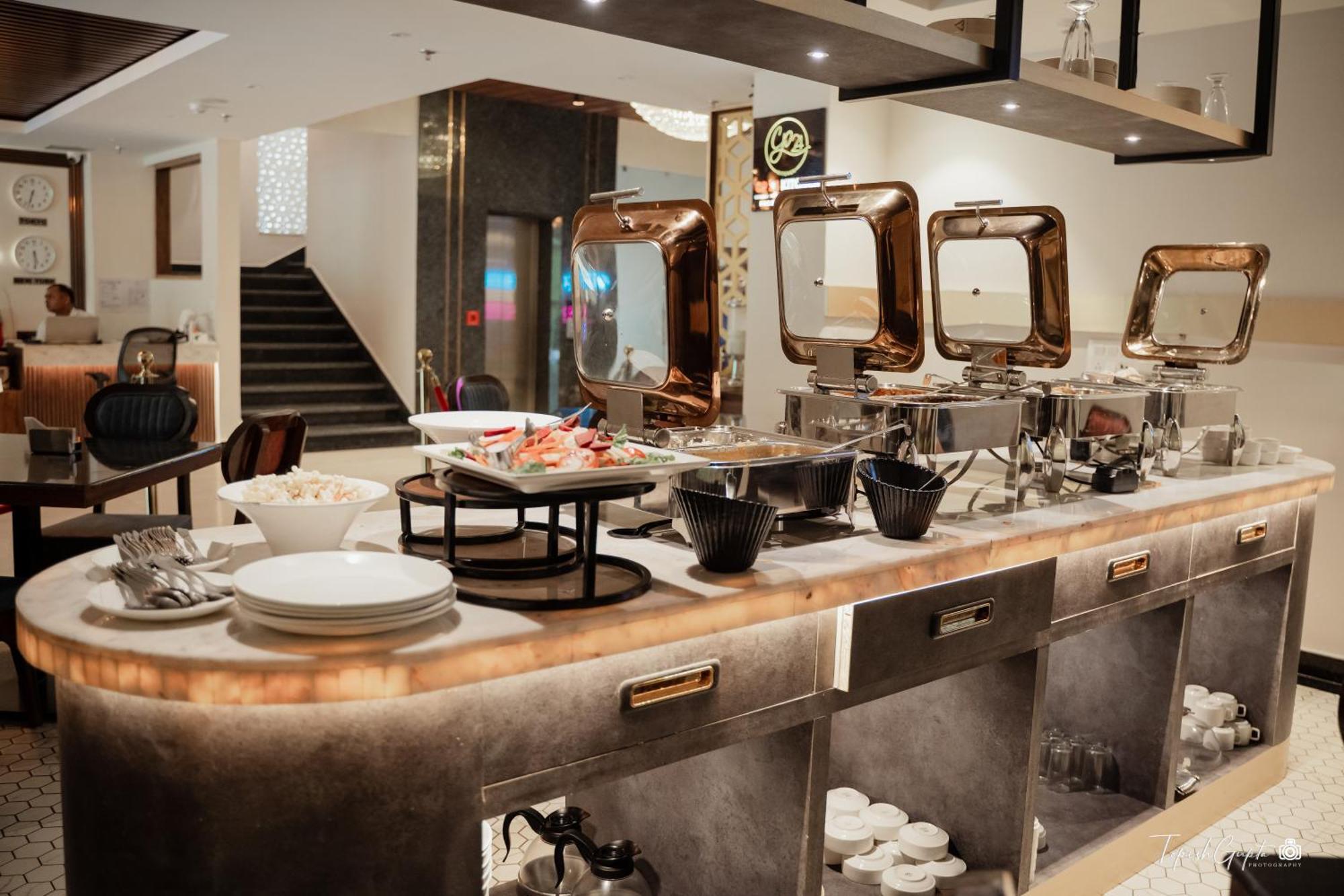 Belvedere Suites Greater Noida Ngoại thất bức ảnh