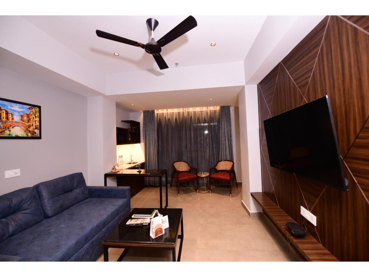 Belvedere Suites Greater Noida Ngoại thất bức ảnh