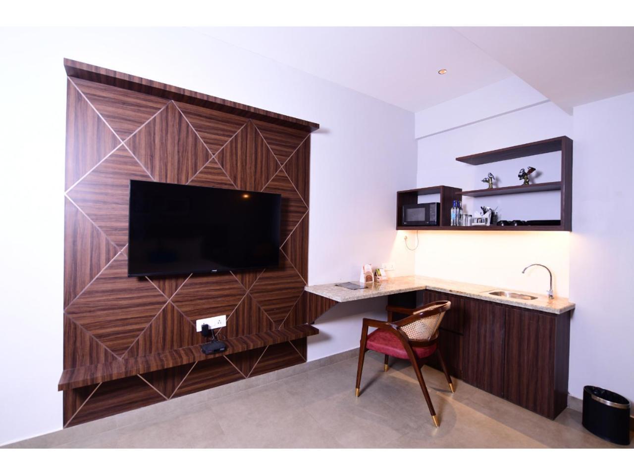 Belvedere Suites Greater Noida Ngoại thất bức ảnh